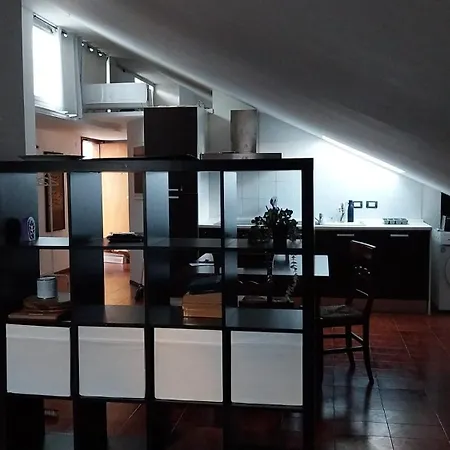 Viabado9 Mansarda Con Box Кьявари